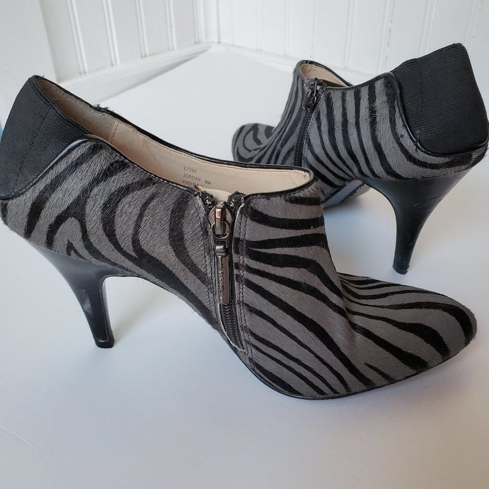 Calvin Kline, Zebra hair Bootie Shoes; size8